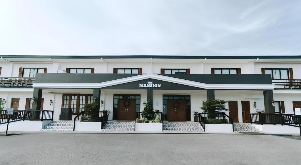 Hotel The Mansion Mabalacat Exteriér fotografie